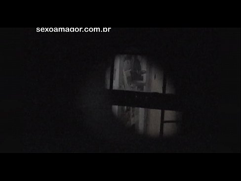 ❤️ Ξανθιά κοπέλα βιντεοσκοπήθηκε κρυφά από ηδονοβλεψία της γειτονιάς κρυμμένο πίσω από κούφια τούβλα ❤ Ανώμαλο πορνό